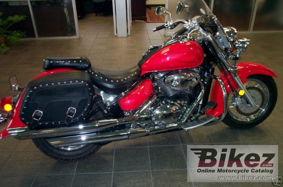 2005 Suzuki Boulevard C50 photo